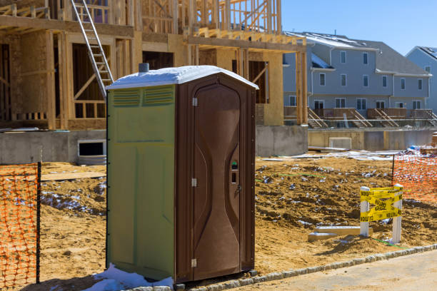 Best Luxury portable toilet rental  in Sharon, WI